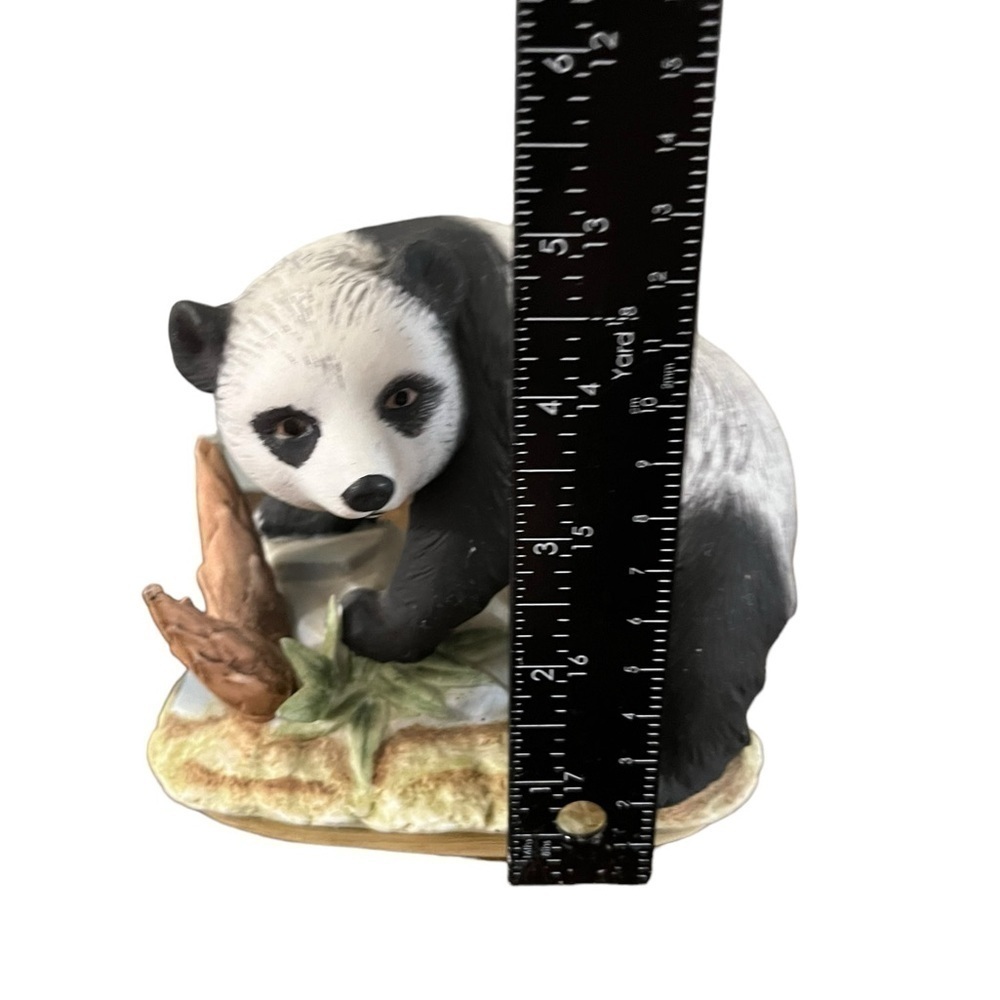 Vintage Lefton Panda Bear Ceramic Figurine #KW4910 Chipped - Picture 9 of 12